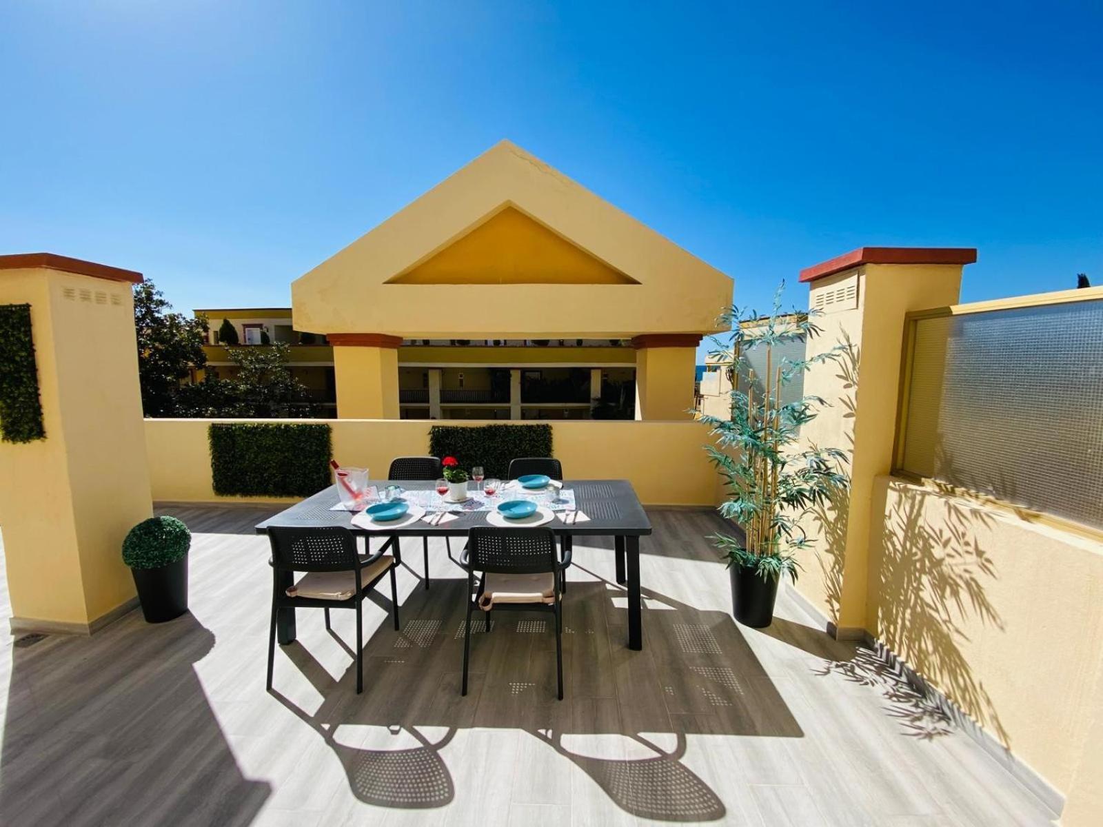 Oleholidays 323 Romana Playa Junto Al Mar Marbella