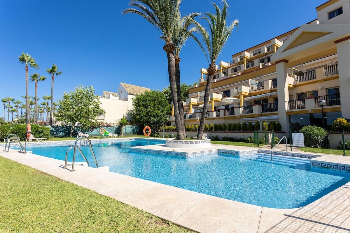 Oleholidays 323 Romana Playa Junto Al Mar Apartment Marbella
